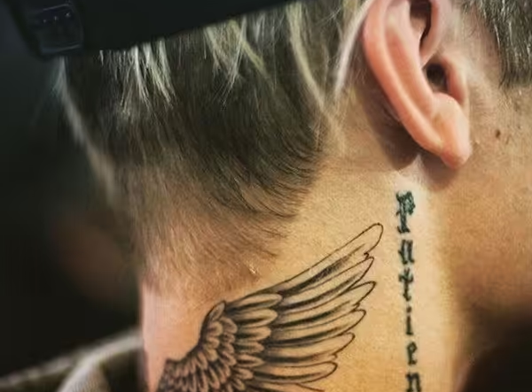 Back of the Neck - Hình Xăm Sau Gáy Đẹp, Ý Nghĩa Và Những Điều Cần Biết image