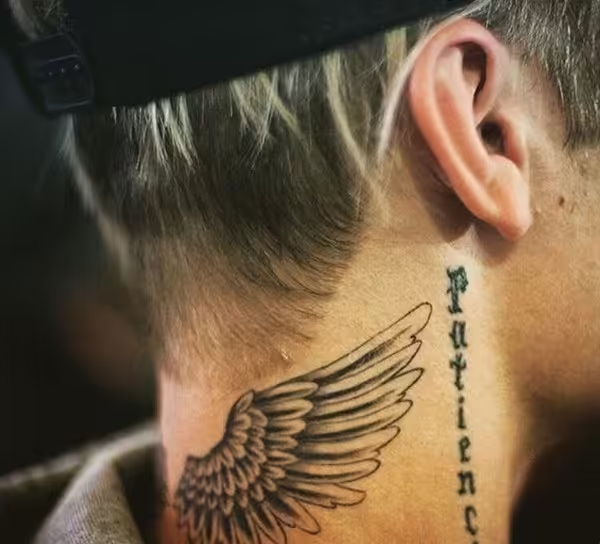 Back of the Neck - Hình Xăm Sau Gáy Đẹp, Ý Nghĩa Và Những Điều Cần Biết image