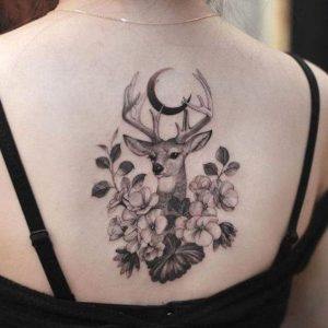 Stag Tattoos (Hình xăm hươu): Ý nghĩa, biểu tượng & thiết kế 173bbed6da4fe2d66609d3a41cc56667 300x300 1