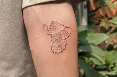 Non La Conical Hat Tattoo Meaning, Designs & Cultural Symbolism 1752533877 vietnam non la conical hat trip memory travel souvenir tattoo 1jpeg
