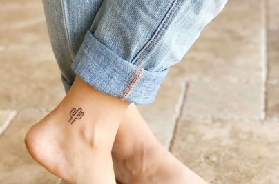 Ankle Tattoo Designs: Meaning, Pain Level & Expert Style Guide 19acfec358c915ade6dcab87c00f220d