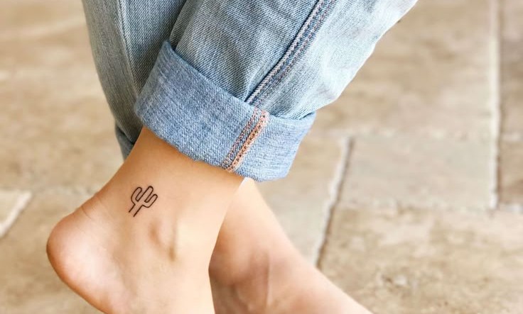 Ankle Tattoo Designs: Meaning, Pain Level & Expert Style Guide 19acfec358c915ade6dcab87c00f220d