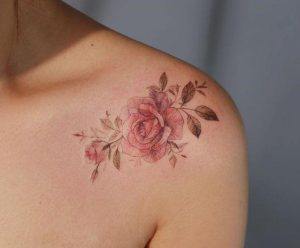 Ý nghĩa hình xăm hoa hồng (Rose Tattoo Meaning) & Biểu tượng 1dc02054317cb41e9c8c8f658ee9bac1 300x248 1