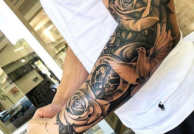 Half Sleeve Tattoo Ideas, Pain, Styles & Expert Guide 5e425011f0d122752433fbc1814179e9