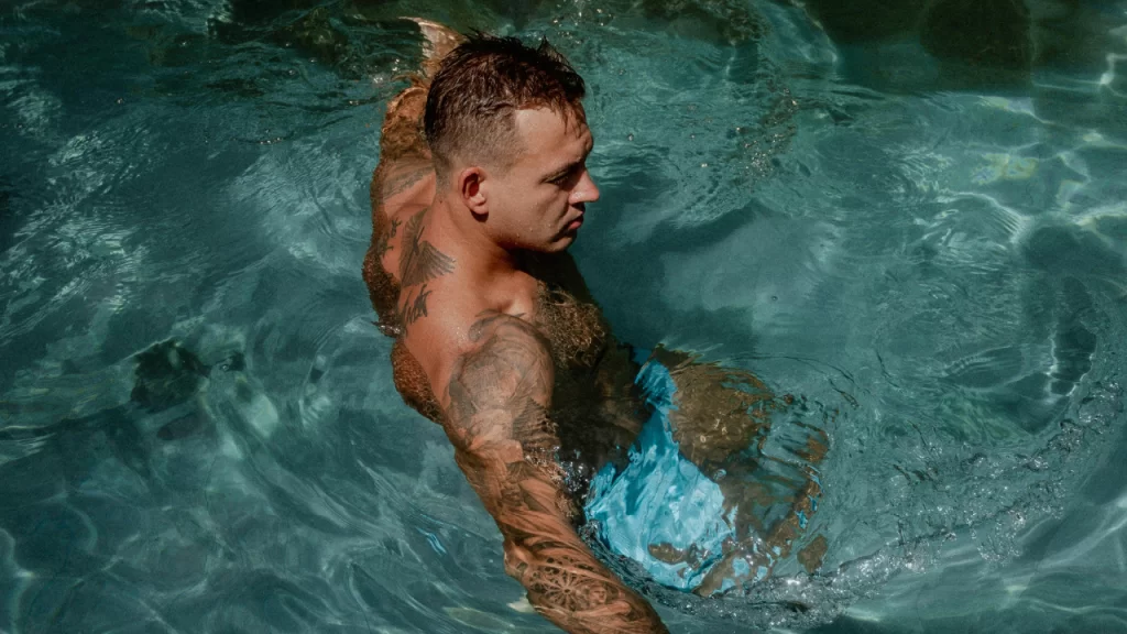 Swimming After Tattoo Vietnam: How Long Should You Wait Before Swimming? 6 Swimming after tattoo Vietnam healing timeline and swimming restrictions