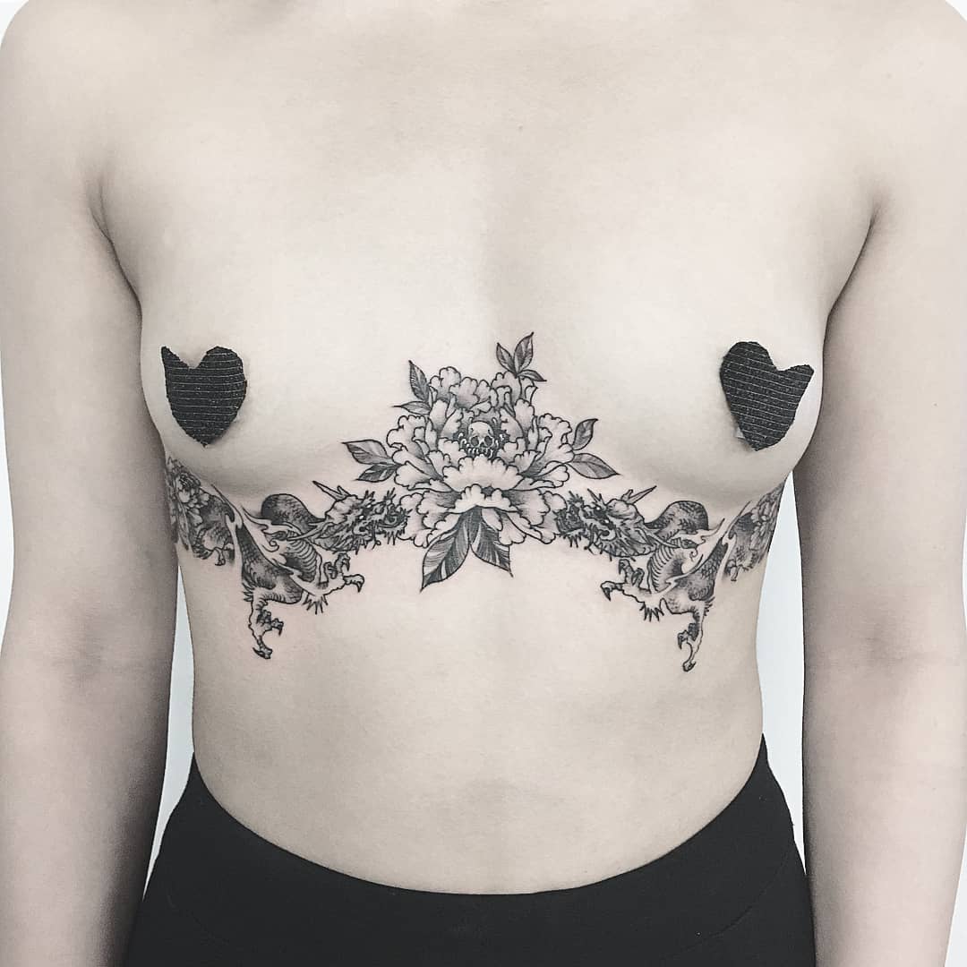 Sternum Tattoo Underboob Guide: Pain, Design & Placement 11 Mô tả SEO giàu ngữ nghĩa