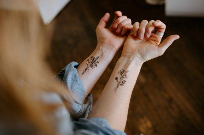 Small Tattoo Ideas: 150 Minimalist Designs That Never Go Out of Style image 25