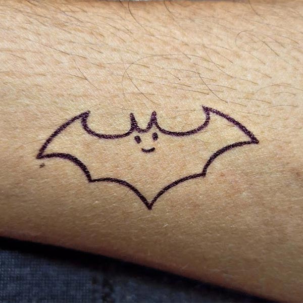 Ý nghĩa hình xăm dơi: Giải mã biểu tượng & phong thủy hiện đại tattoo con doi don gian