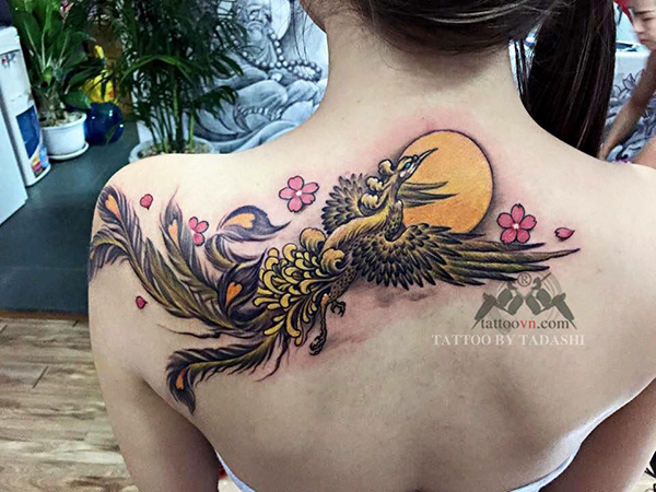 Hình xăm chim phượng hoàng phong cách Á Đông trên vai