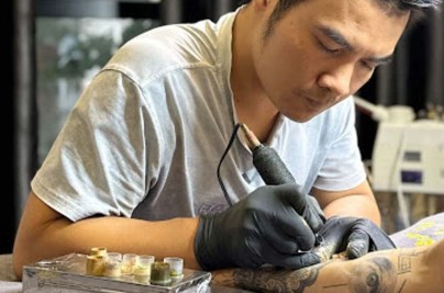 Xăm Hình & Bản Sắc Văn Hóa: Nghệ Thuật Trên Làn Da xam hinh nghe thuat 3 of 3 17725120379371936905857 382 0 882 800 crop 17725121418941418632218